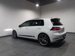 Volkswagen Golf R - Image 30