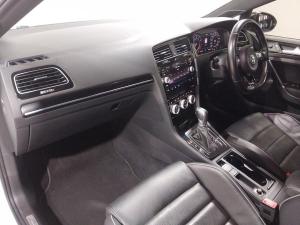 Volkswagen Golf R - Image 8