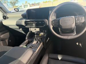 Toyota Land Cruiser Prado 2.8GD VX-R - Image 6