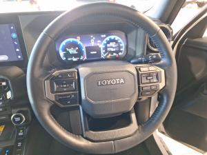 Toyota Land Cruiser Prado 2.8GD VX-R - Image 8