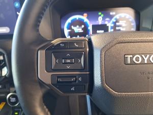 Toyota Land Cruiser Prado 2.8GD VX-R - Image 9