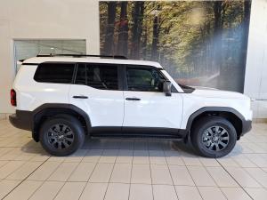 Toyota Land Cruiser Prado 2.8GD VX-R - Image 3