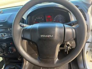Isuzu KB 250D-Teq double cab Hi-Rider - Image 8