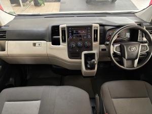 Toyota Quantum 2.8 LWB panel van - Image 6