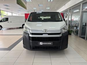 Toyota Quantum 2.8 LWB panel van - Image 4