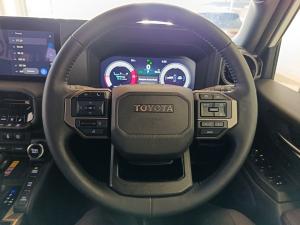 Toyota Land Cruiser Prado 2.8GD VX-R - Image 8