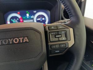 Toyota Land Cruiser Prado 2.8GD VX-R - Image 10