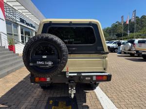 Toyota Land Cruiser 79 4.5D-4D V8 double cab LX - Image 5