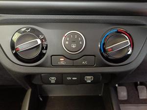 Hyundai Grand i10 1.0 Premium hatch - Image 15