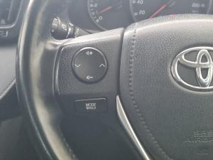 Toyota RAV4 2.0 GX auto - Image 9