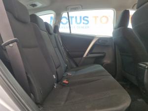 Toyota RAV4 2.0 GX auto - Image 15