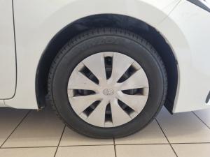 Toyota Corolla Quest 1.8 Plus manual - Image 16