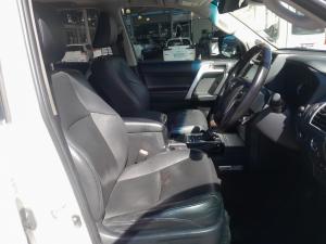 Toyota Land Cruiser Prado 3.0DT VX-L - Image 15