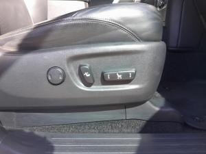 Toyota Land Cruiser Prado 3.0DT VX-L - Image 17