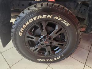 Nissan Navara 2.5DDTI PRO-4X 4X4 automatic D/C - Image 10