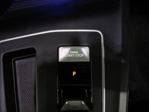 Volkswagen Golf 1.4 TSI Life + Tiptronic - Image 23