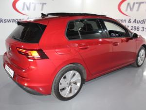 Volkswagen Golf 1.4 TSI Life + Tiptronic - Image 4