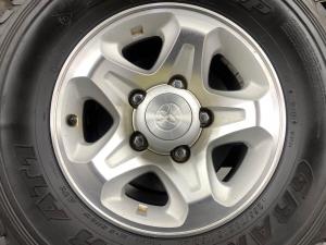 Toyota Landcruiser 76 4.5D V8 S/W - Image 18