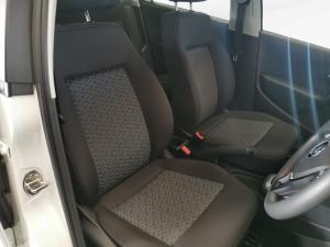 Volkswagen Polo Vivo hatch 1.6 Life - Image 11