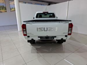 Isuzu D-Max Gen 6 250 single cab Fleetside safety - Image 5