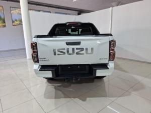 Isuzu D-Max 3.0TD double cab V-Cross - Image 5