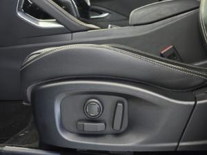 Jaguar E-Pace D150 AWD R-Dynamic SE - Image 19