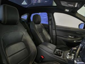 Jaguar E-Pace D150 AWD R-Dynamic SE - Image 28