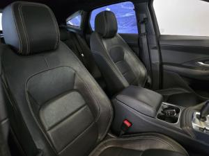 Jaguar E-Pace D150 AWD R-Dynamic SE - Image 35