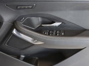 Jaguar E-Pace D150 AWD R-Dynamic SE - Image 37