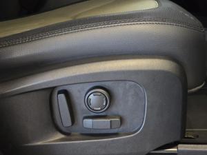 Land Rover Defender 110 D240 X-Dynamic SE - Image 26