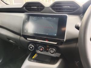 Nissan Magnite 1.0 Turbo Acenta Kuro auto - Image 12