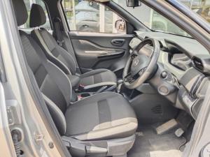 Nissan Magnite 1.0 Turbo Acenta Kuro auto - Image 5