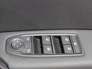 Renault Captur 1.3 Turbo Zen - Image 18