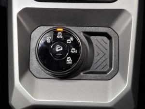 Renault Duster 1.2T hybrid Zen 4WD - Image 12