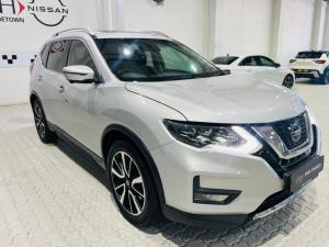 Nissan X-Trail 2.5 4x4 Tekna - Image 1
