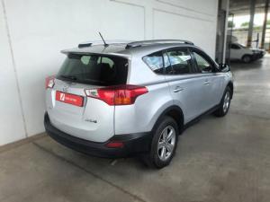 Toyota RAV4 2.0 GX auto - Image 4