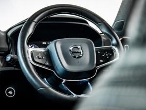 Volvo XC40 T3 R-Design auto - Image 12