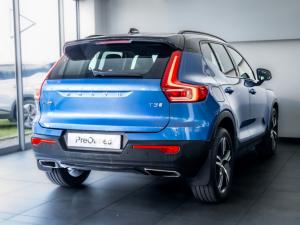 Volvo XC40 T3 R-Design auto - Image 3