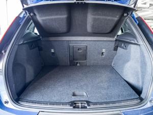 Volvo XC40 T3 R-Design auto - Image 5