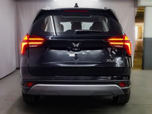 Mahindra XUV700 2.0T AX7L - Image 4