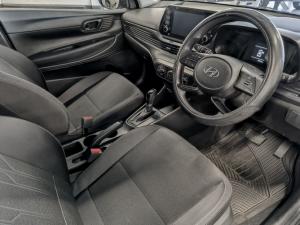 Hyundai i20 1.4 Motion auto - Image 6