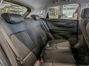 Hyundai i20 1.4 Motion auto - Image 9