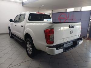 Nissan Navara 2.5DDTi double cab SE Plus auto - Image 12