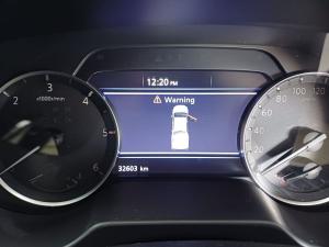 Nissan Navara 2.5DDTi double cab SE Plus auto - Image 18