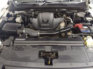Nissan Navara 2.5DDTi double cab SE Plus auto - Image 28