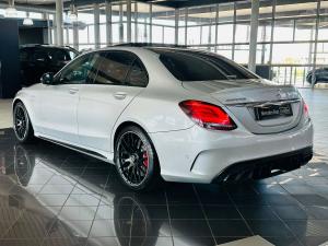 Mercedes-Benz C-Class C63 S - Image 12