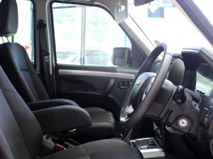 Mahindra Pik Up 2.2CRDe double cab S6 auto - Image 6