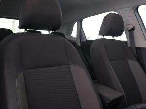 Volkswagen Polo hatch 1.0TSI Life manual - Image 20