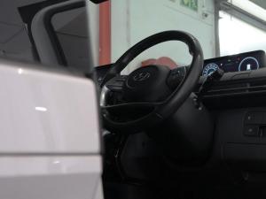 Hyundai Staria 2.2D Luxury - Image 11