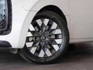 Hyundai Staria 2.2D Luxury - Image 3